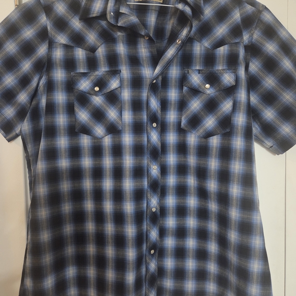 Wrangler Other - Wrangler Men's Navy and Black Plaid Shirt